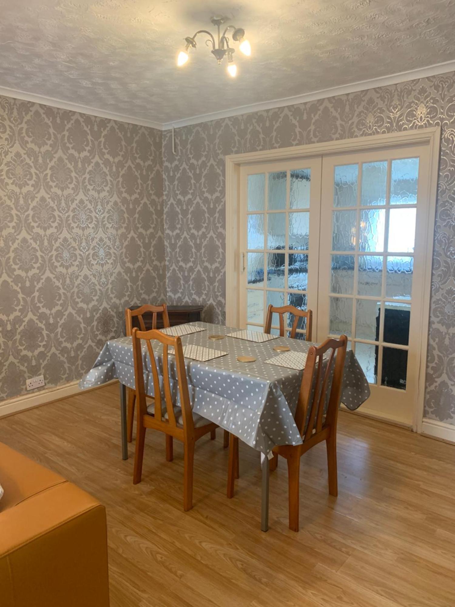 Room Only Guest Accommodation, Guest House Self Catering Bangor  Exterior foto