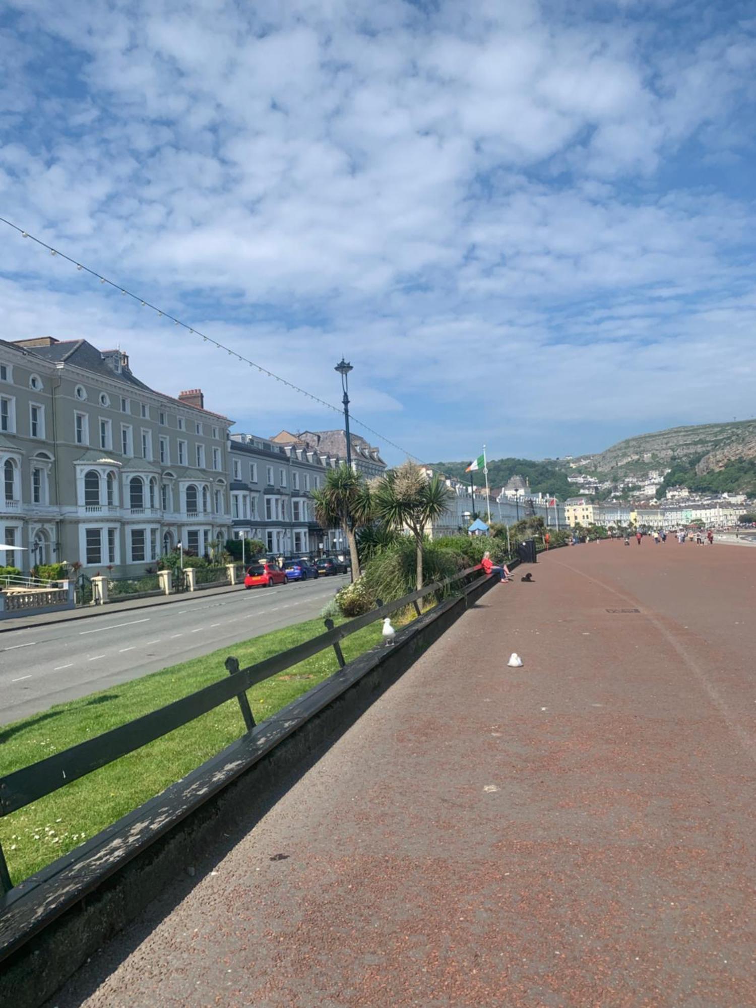 Room Only Guest Accommodation, Guest House Self Catering Bangor  Exterior foto