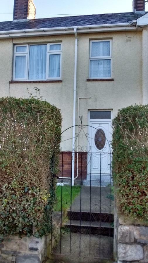 Room Only Guest Accommodation, Guest House Self Catering Bangor  Exterior foto